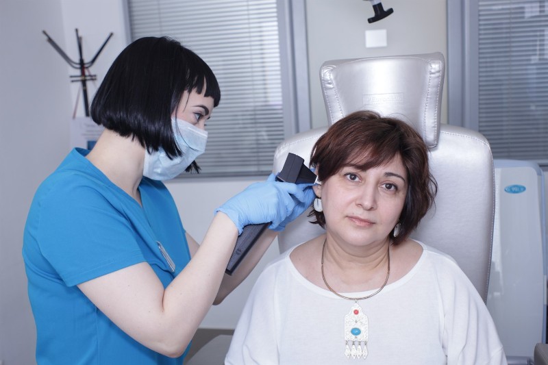 Симптомы и лечение отита