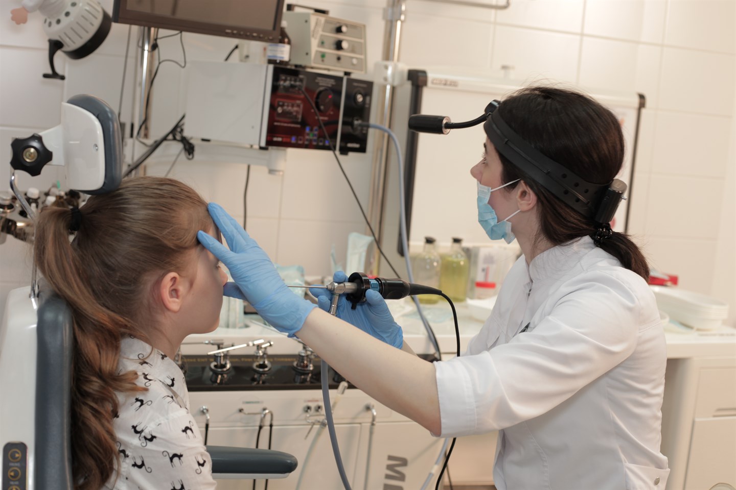 Носовое кровотечение: причины, симптомы, методы лечения