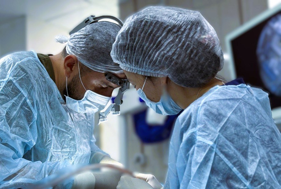 Удаление пломбировочного материала из пазухи