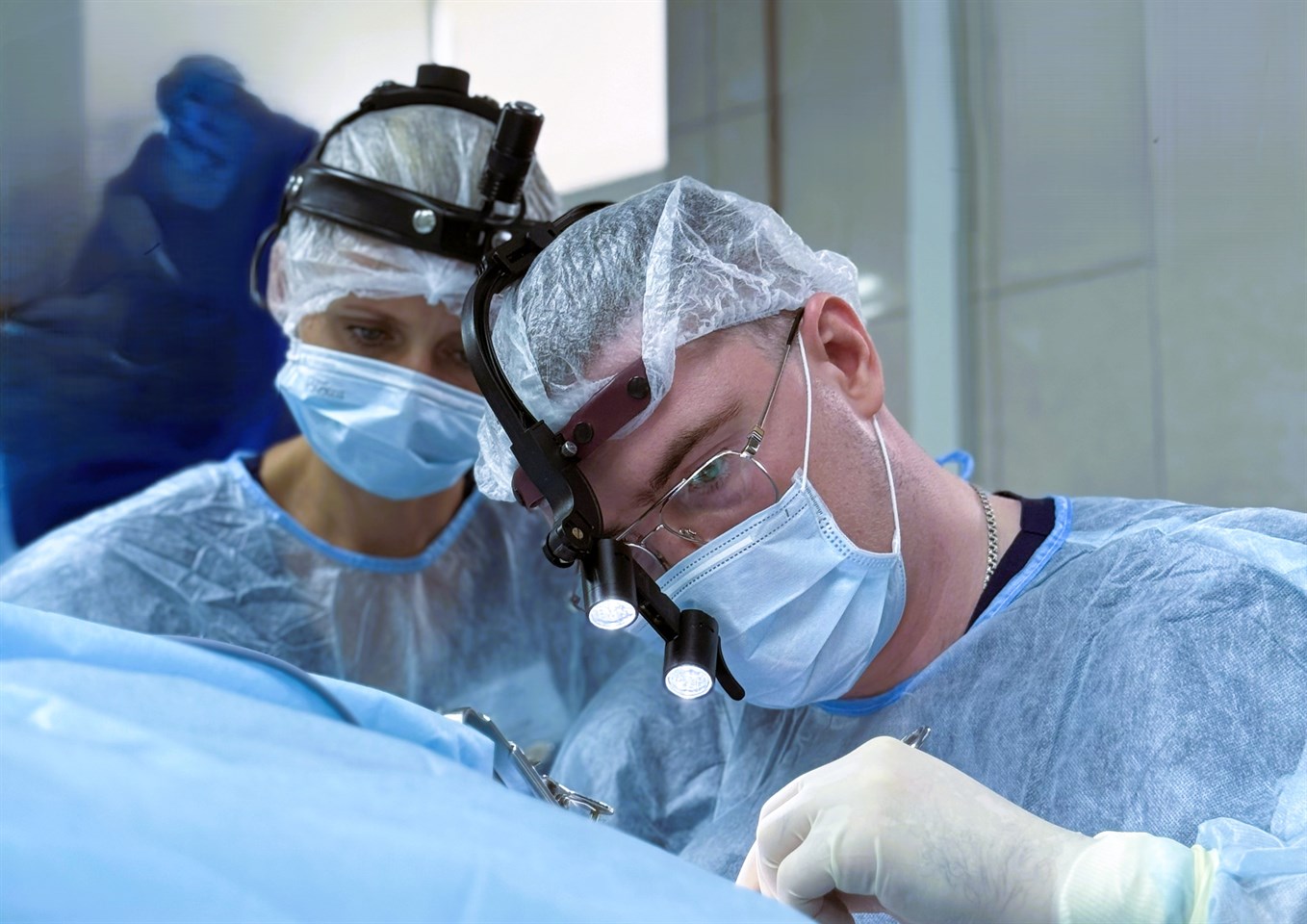 Аденотомия + шунтирование барабанной полости