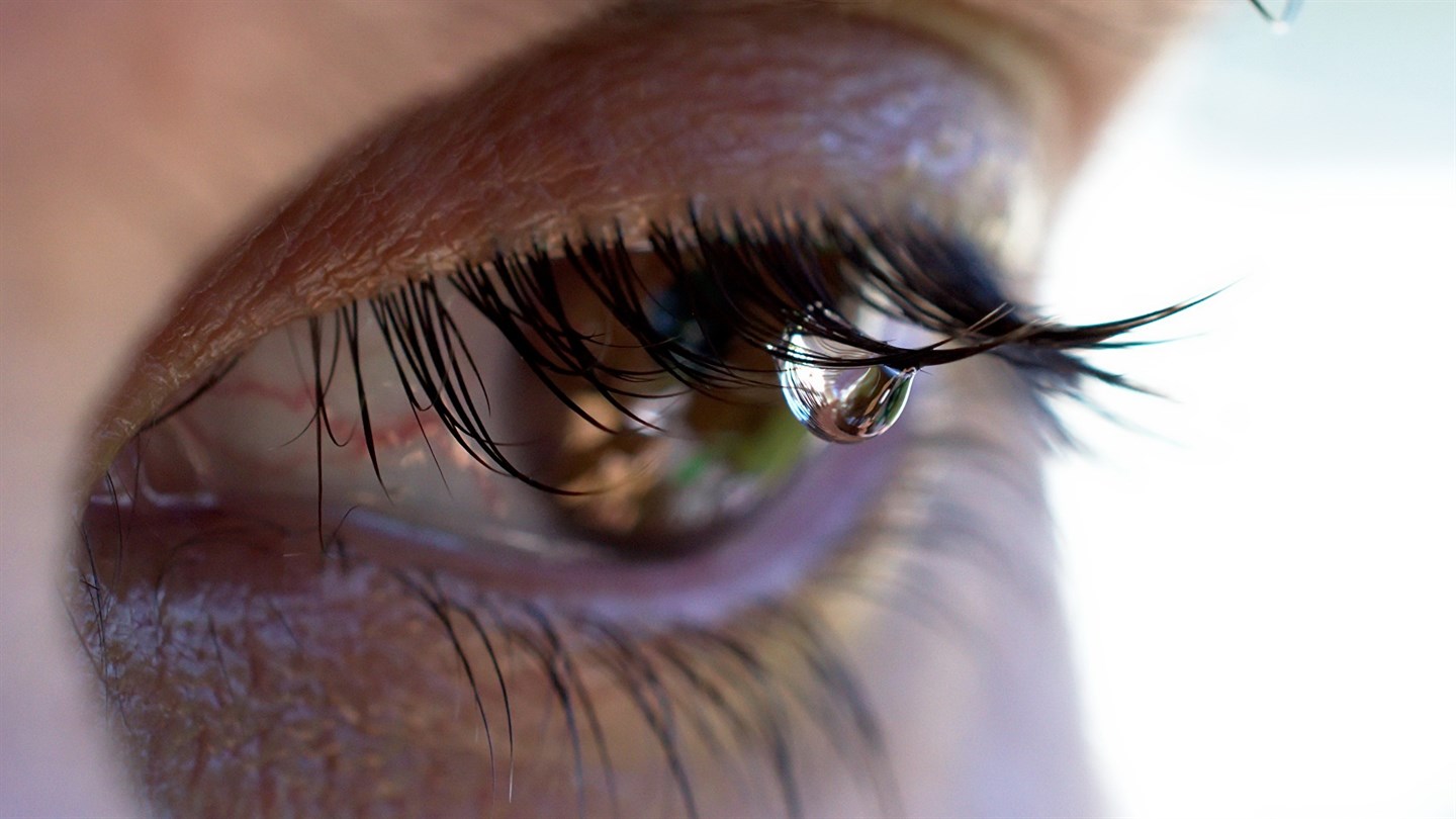 Слезотечение как симптом офтальмологических и лор-болезней