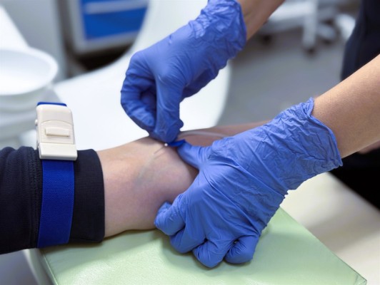 Дефицит витамина D и ЛОР-заболевания: есть ли связь?