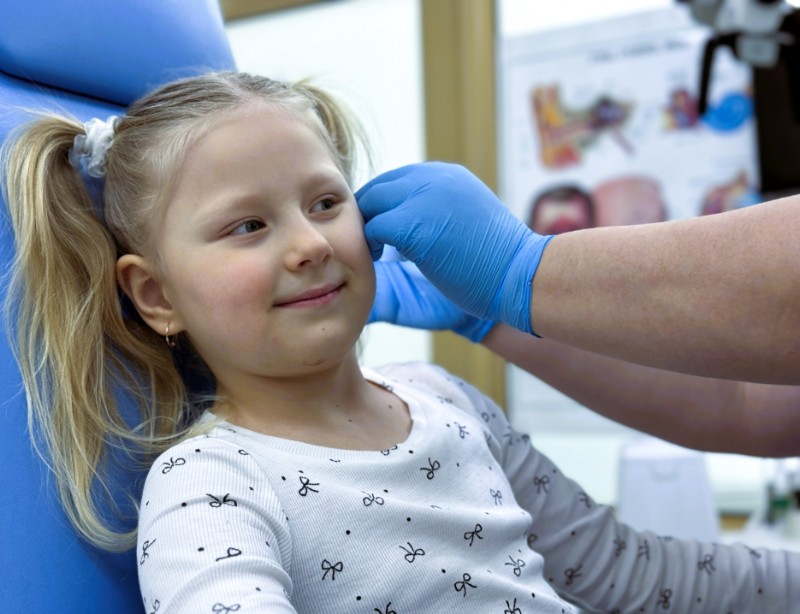 Перихондрит левой ушной раковины у 6-летней девочки