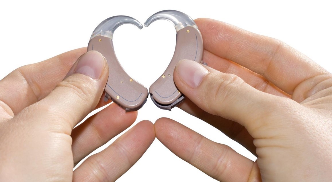 Преимущества бинаурального слухопротезирования