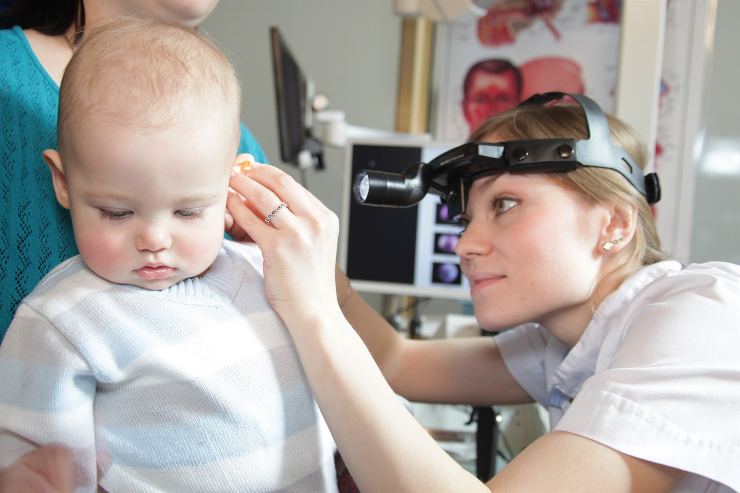 Отомикроскопия